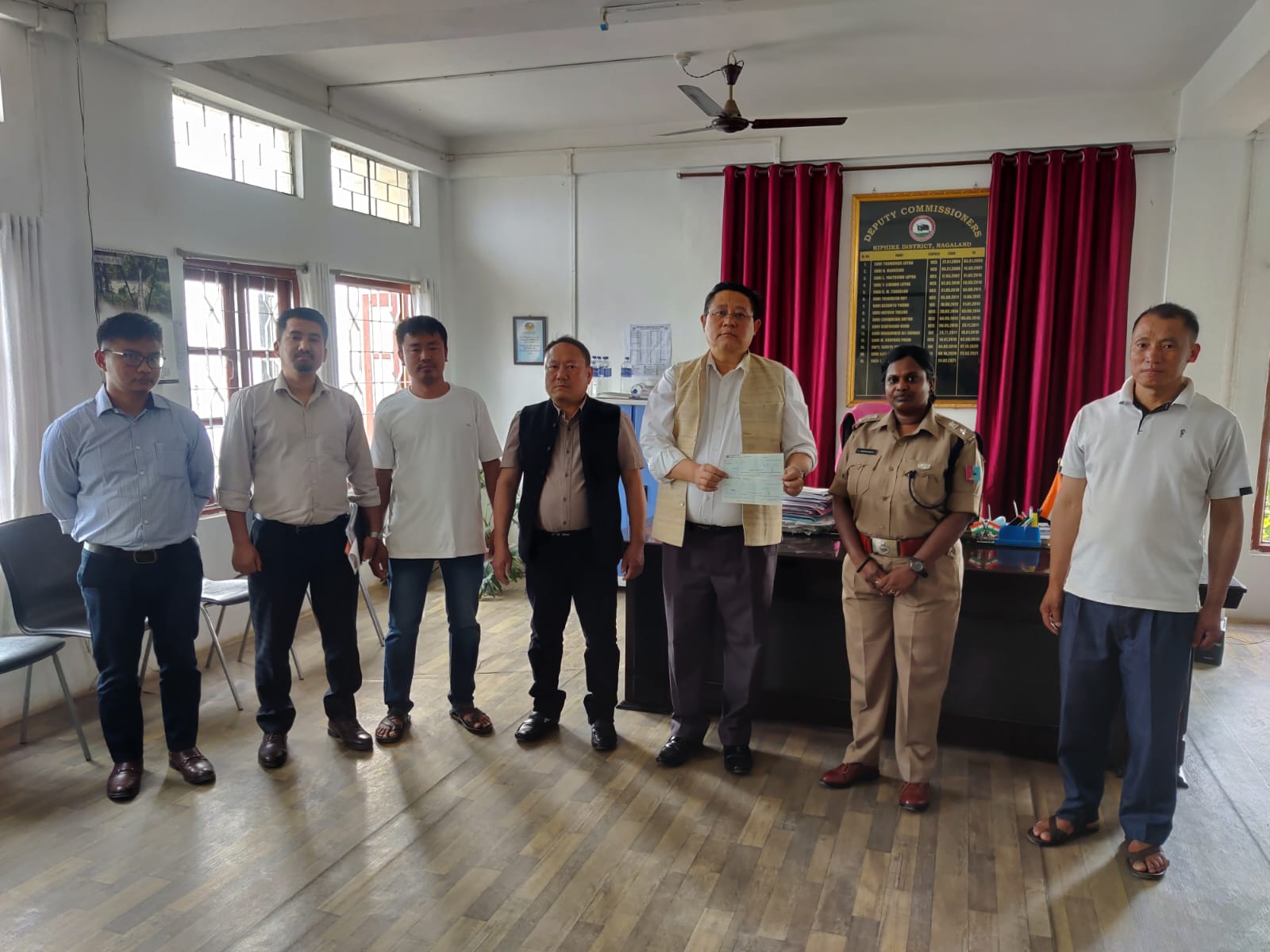 Ex-gratia presented to the relatives by DC Kiphire